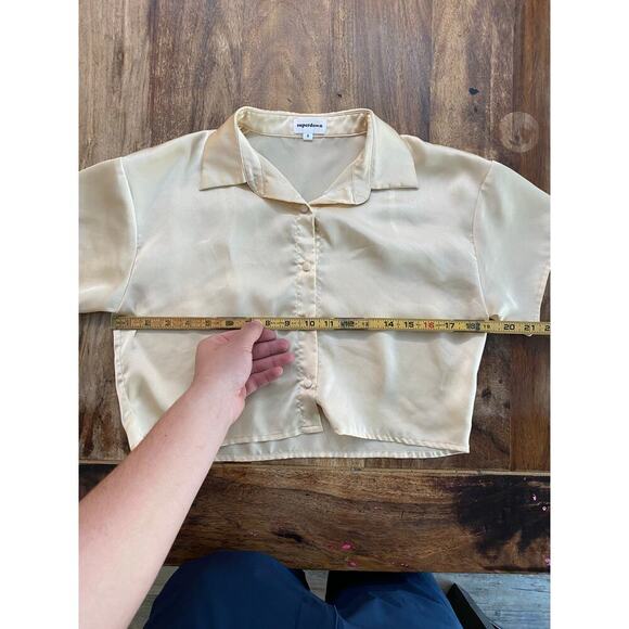 Superdown Cream Miriam Short Sleeves Button Up Top Size Small - Picture 8 of 8
